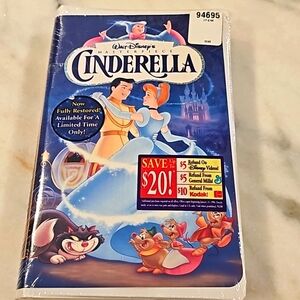 New sealed Walt Disney's Cinderella VHS tape 1995
